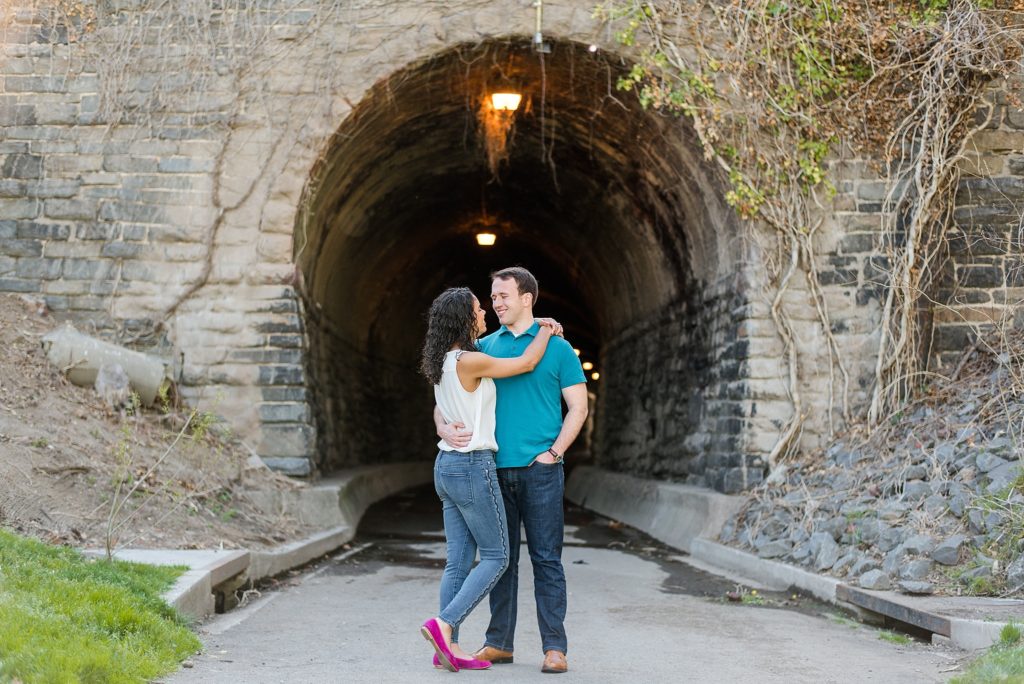 old-town-alexandria-engagement-session-casual
