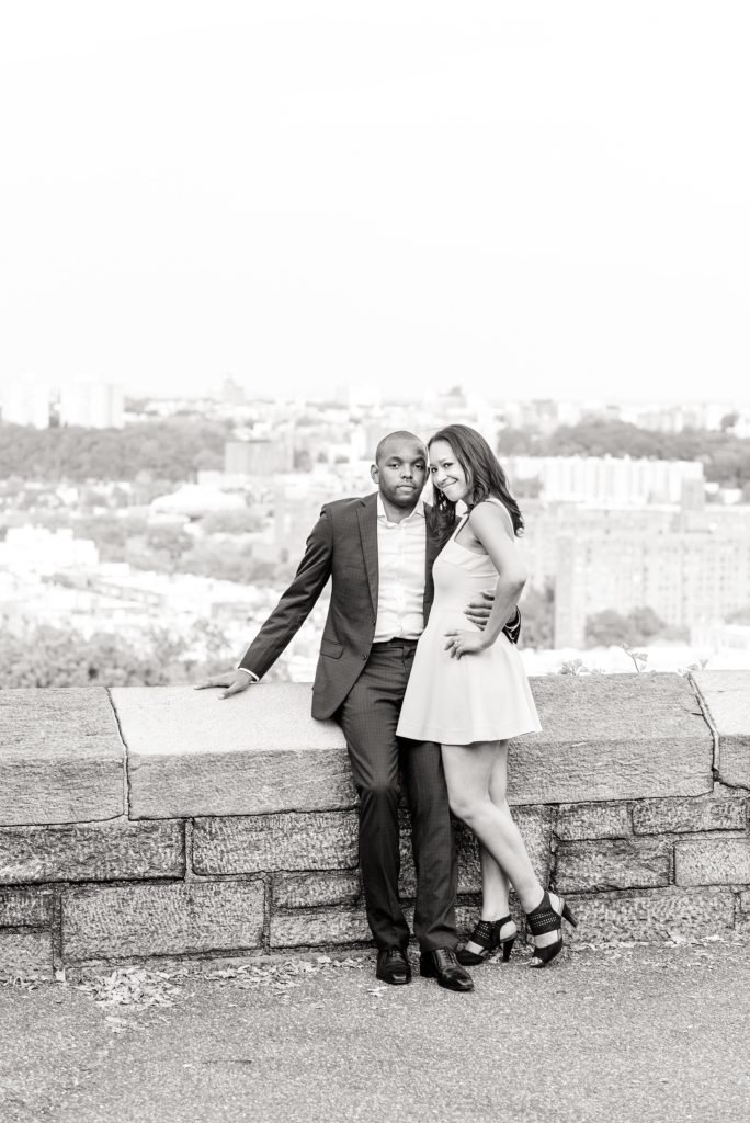 fort-tryon-park-new-york-engagement
